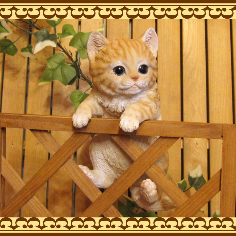 猫の置物 ぶらさがりベビーキャット チャトラ ねこオブジェ ネコフィギュア インテリア オーナメント 庭 玄関の画像1