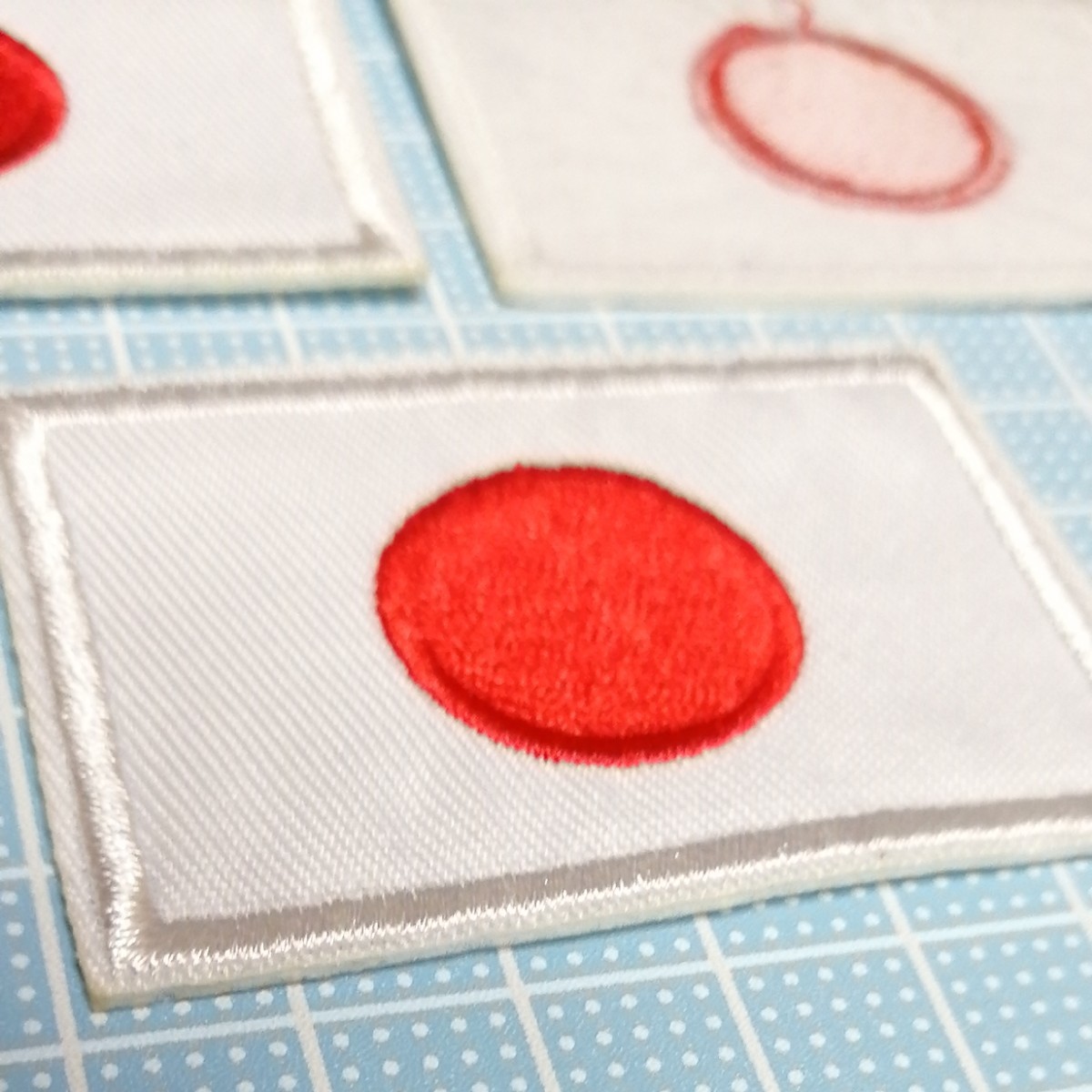 新品　３枚　セット　アイロンワッペン　 JAPAN 刺繍ワッペン ワッペン 国旗アイロンワッペン 日本国旗