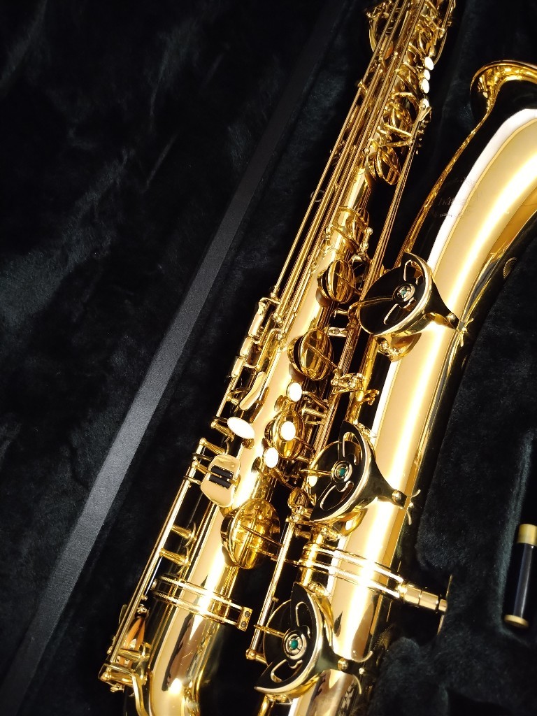 Yahoo!オークション - 希少 ショートベルバリトンサックス lowb Yahoo!オークション - 希少 ショートベルバリトンサックス lowb