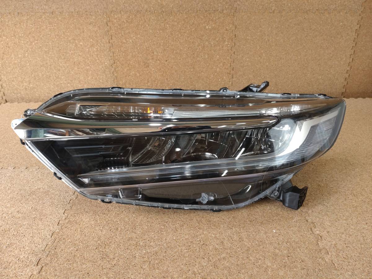 ホンダ シャトル ハイブリッド GP7 GP8 左ヘッドライト LED STANLEY