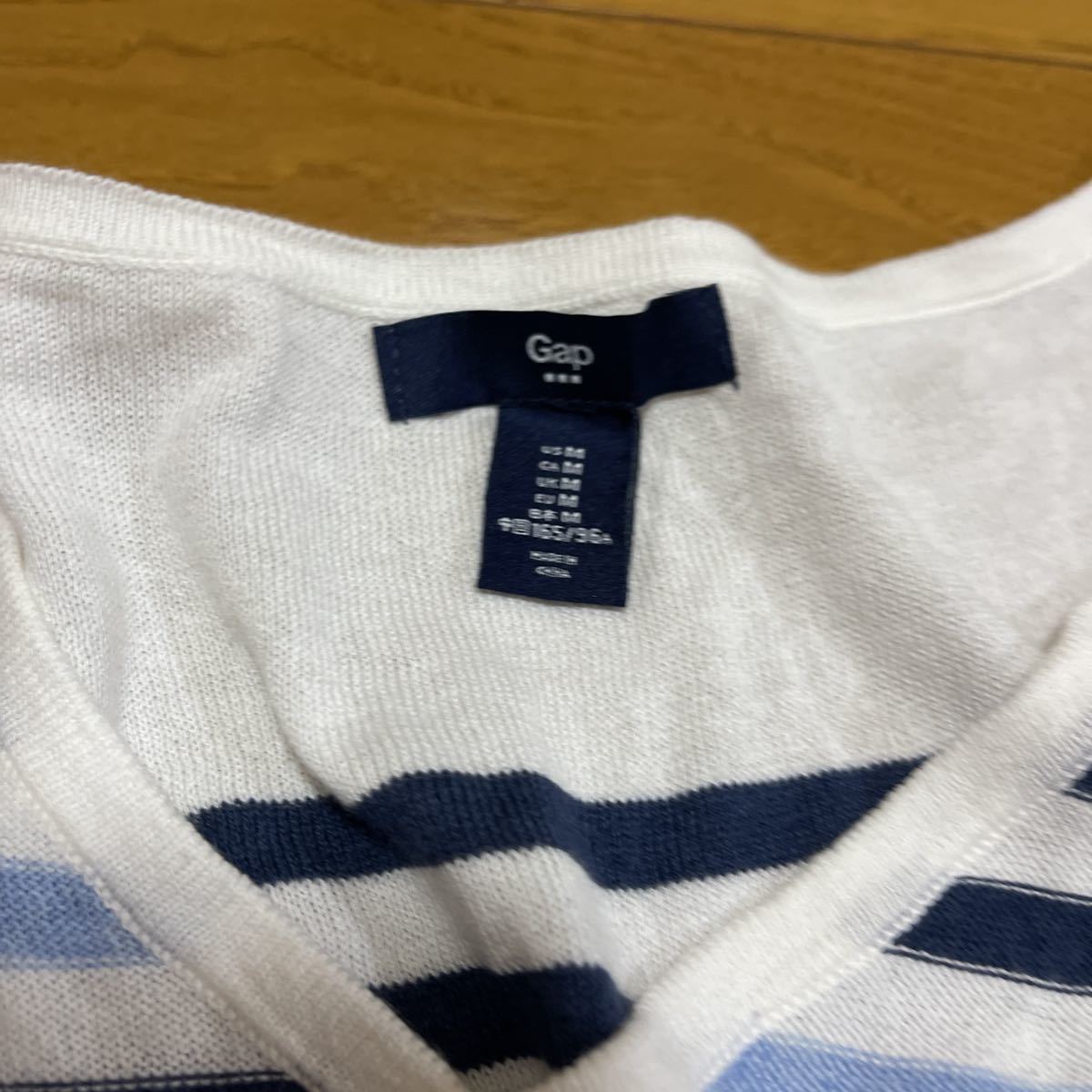 GAP Gap V neck stripe cut and sewn M size 