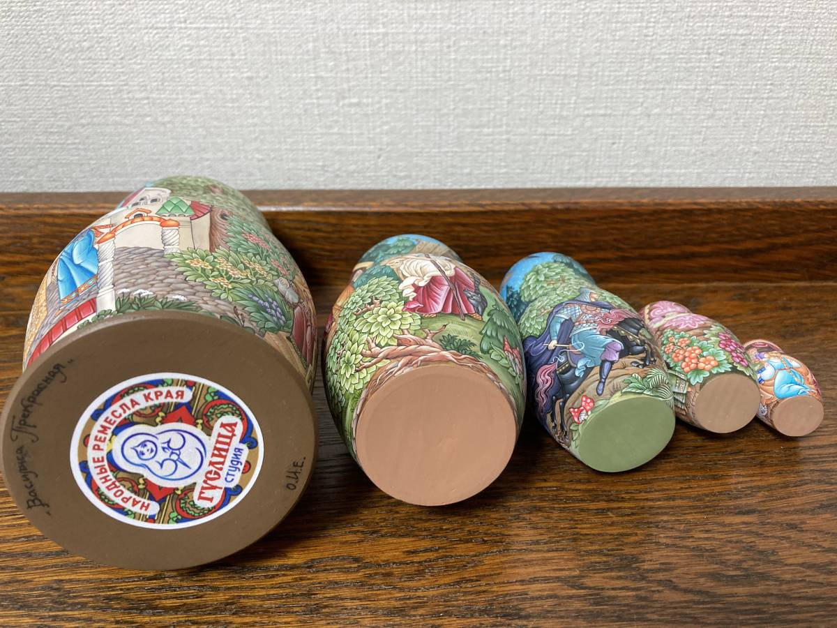 ロシア雑貨☆うるわしのワシリーサ民話マトリョーシカ(5P)オルガ作