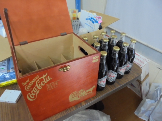 100% довольство * Coca Cola * редкий товар *100 anniversary commemoration * ограничение бутылка 12 шт. входит .* дерево в коробке * бесплатная доставка * любитель стоит посмотреть *