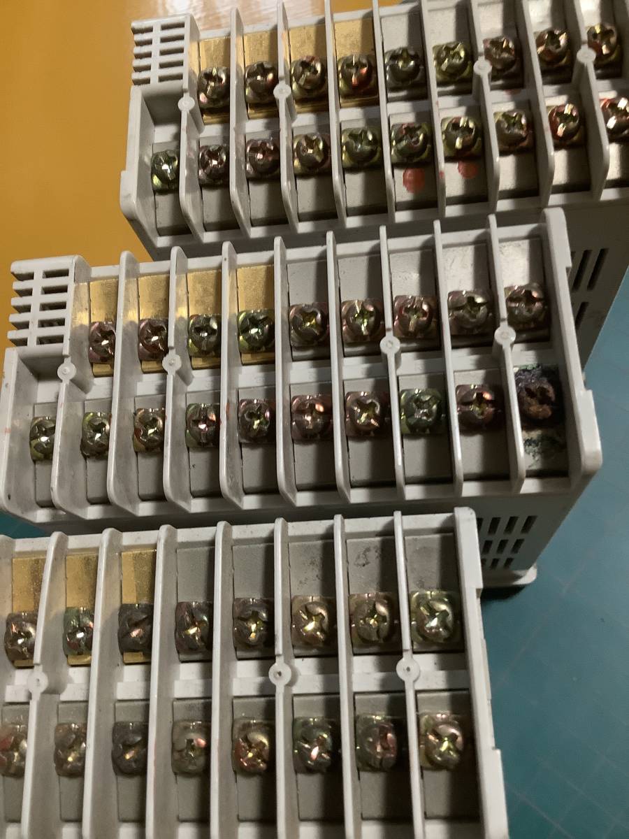 山武(アズビル)SDC20 C200DA006D1 デジタル指示調節計 3個 動作未確認 付属品なし_追加1