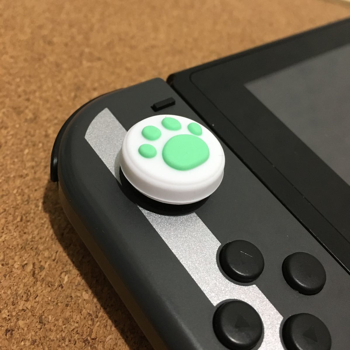 Nintendo Switch　ニンテンドー　スイッチ　ジョイコン　スティックカバー　肉球【緑白&白緑4個セット】ライト　有機EL