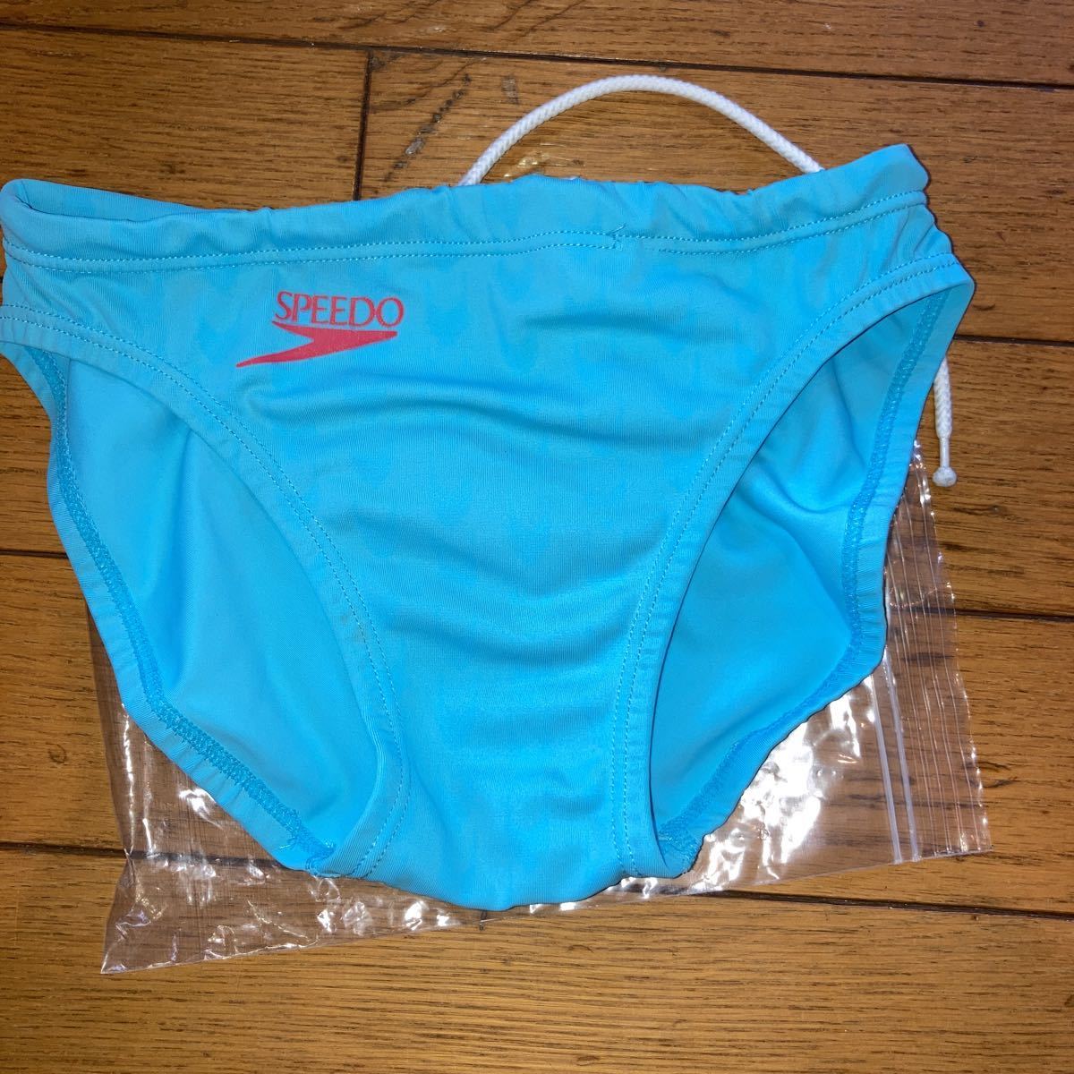 ヤフオク! - 競パン 競泳水着 SPEEDO Mサイズvパンブーメラン水...