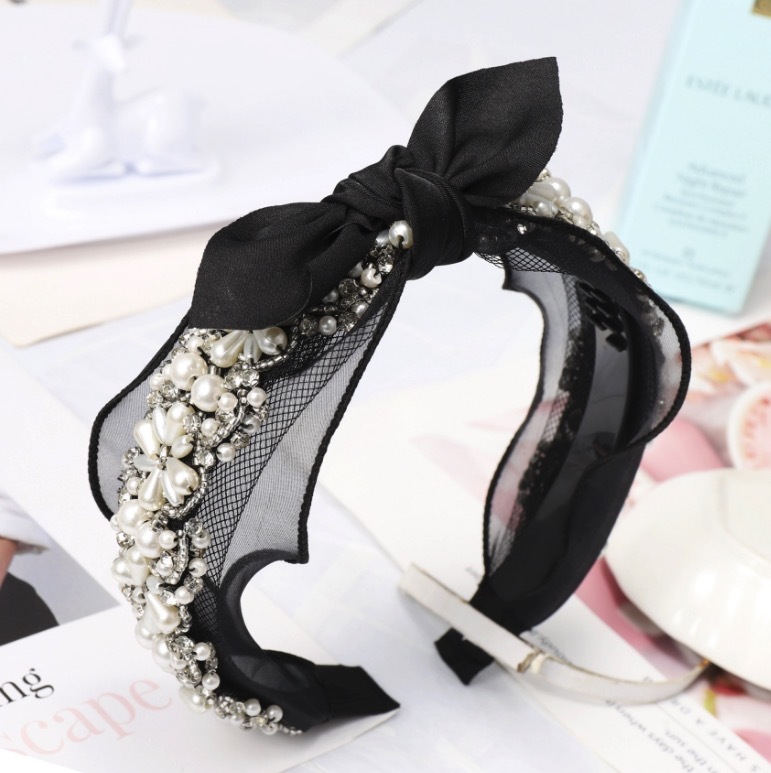 360円 新商品 新型 カチューシャ パール飾り ゴージャス フリルリボン ブラック レース 可愛い ヘアアクセサリー 検索用 ヘアバンド髪飾り髪留め黒 360円 新商品 新型 カチューシャ パール飾り ゴージャス フリルリボン ブラック レース 可愛い ヘアアクセサリー 検索用 ヘアバンド髪飾り髪留め黒