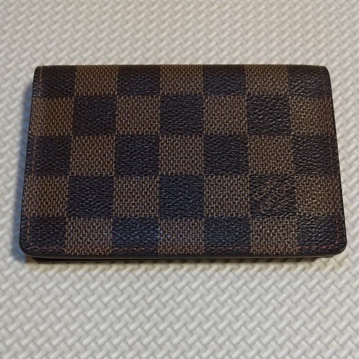 LOUIS VUITTON ルイ・ヴィトン ポルト2カルトヴェルティカル カード