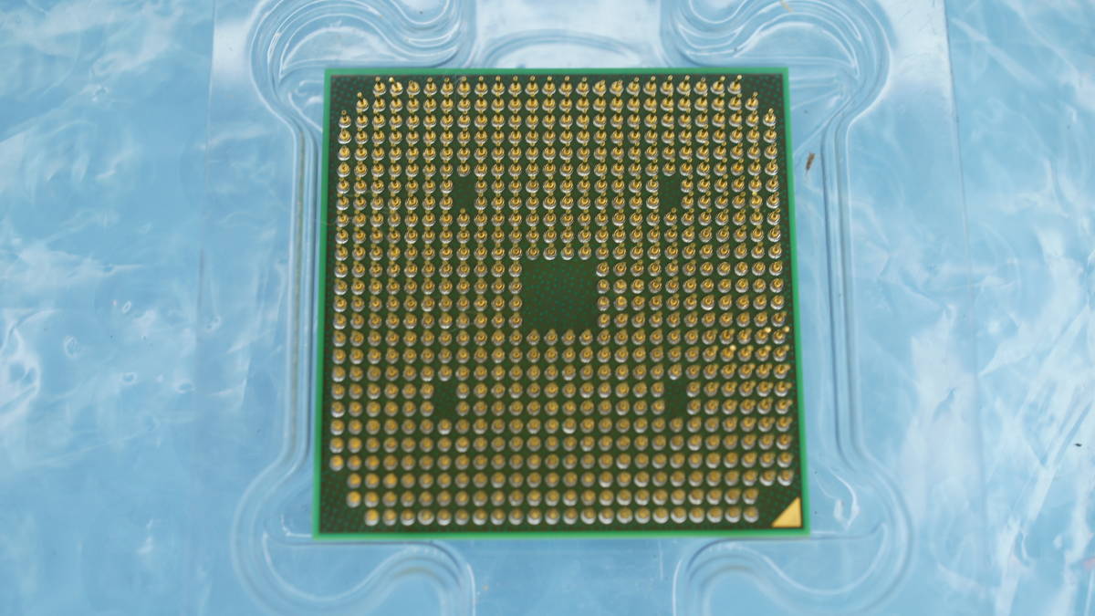 【Socket S1】AMD Athlon X2 QL-64 AMQL64DAM22GG