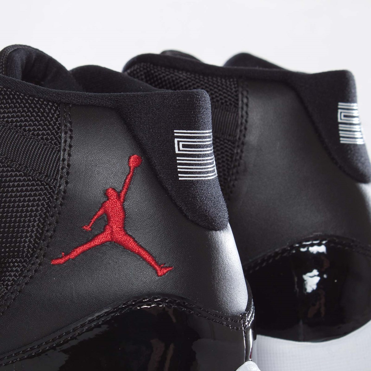 未使用 NIKE AIR JORDAN 11 RETRO BRED US10/28cm ナイキ エア