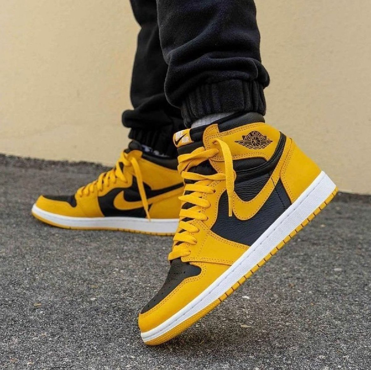 ◇ 美品 NIKE AIR JORDAN 1 RETRO HIGH OG Pollen 555088-701 ポレン