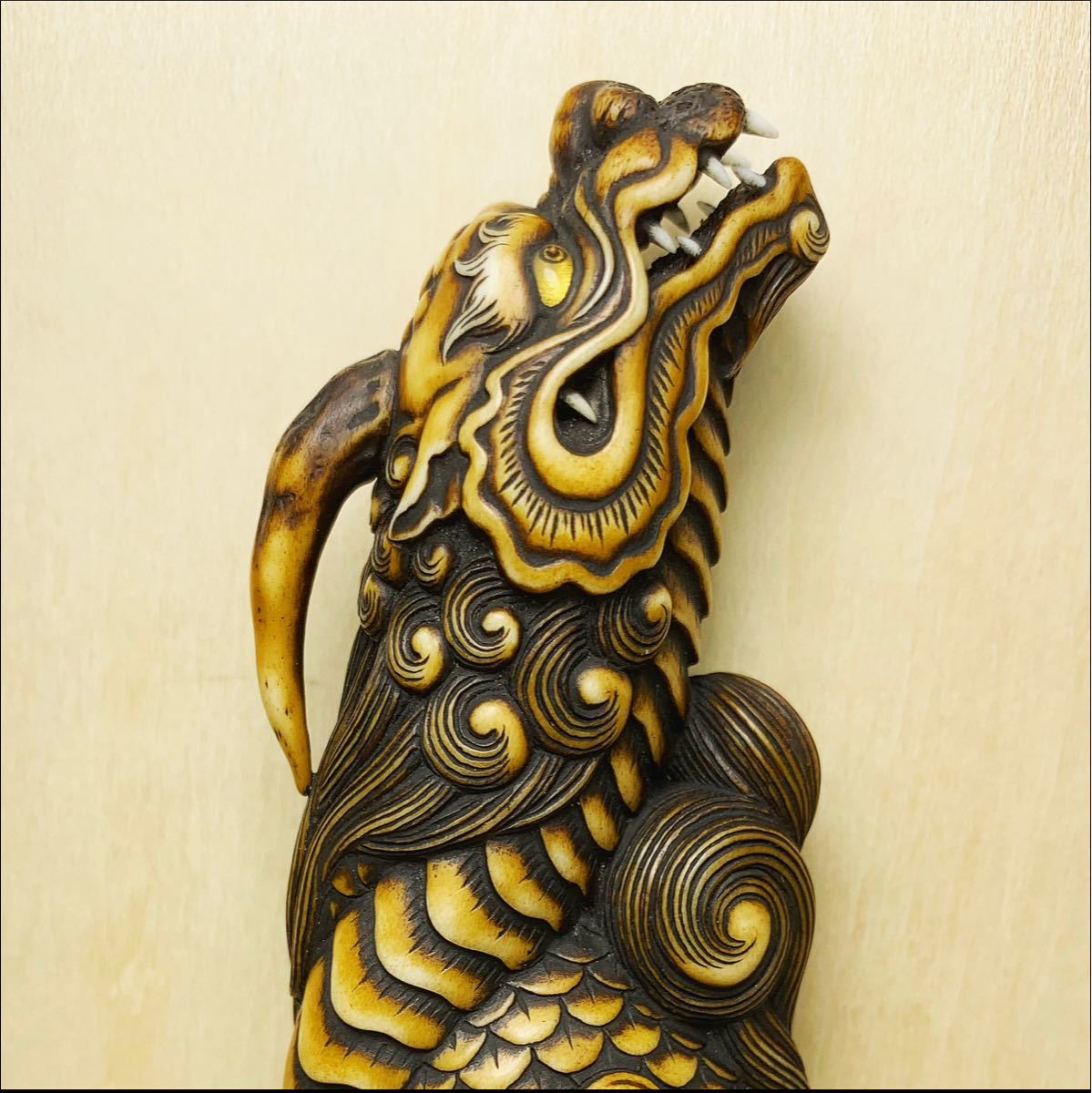 根付　鹿角　仙人　在銘「古山」 鹿角 根付 根付 鹿角 仙人 在銘「古山」 根付 鹿角 江戸期 仙人 参考価格｜