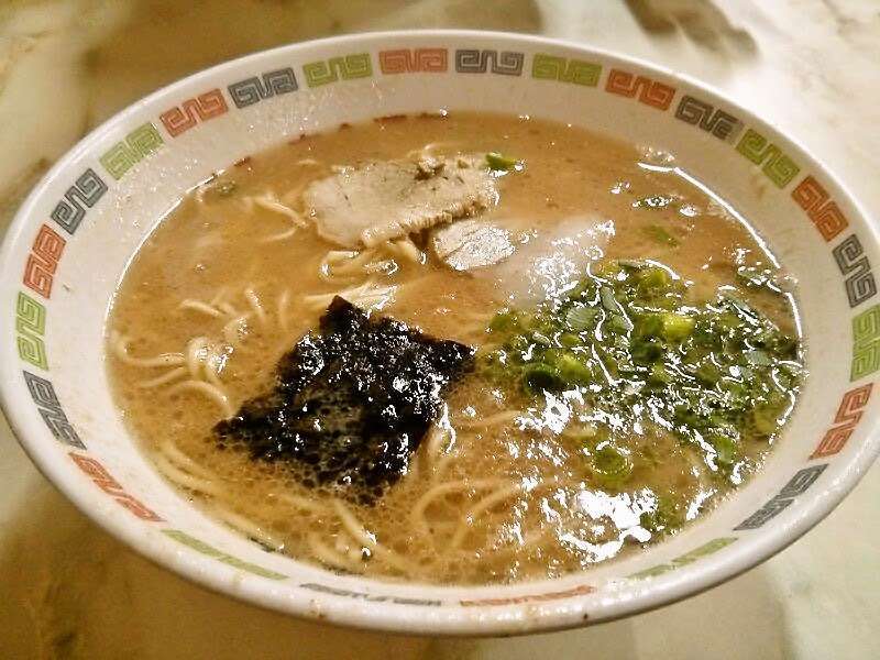 人気　おすすめ　丸星ラーメン　サンポー食品本格久留米　濃厚豚骨棒ラーメン　コッテリあっさり　海苔付き　全国送料無料12_画像3