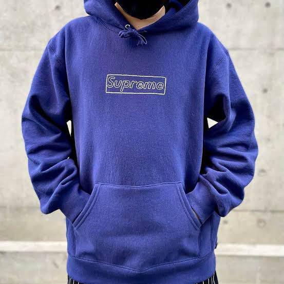 国内正規□ Supreme KAWS 21SS Chalk Logo Hooded Sweatshirt パーカー ...