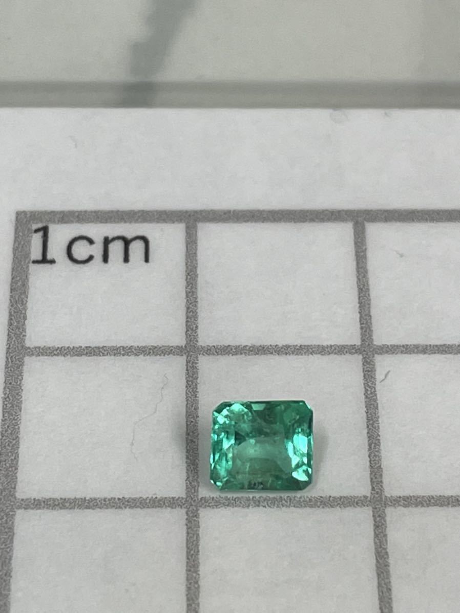 エメラルド　ルース　0.611ｃｔ　ソーティング付き_画像1