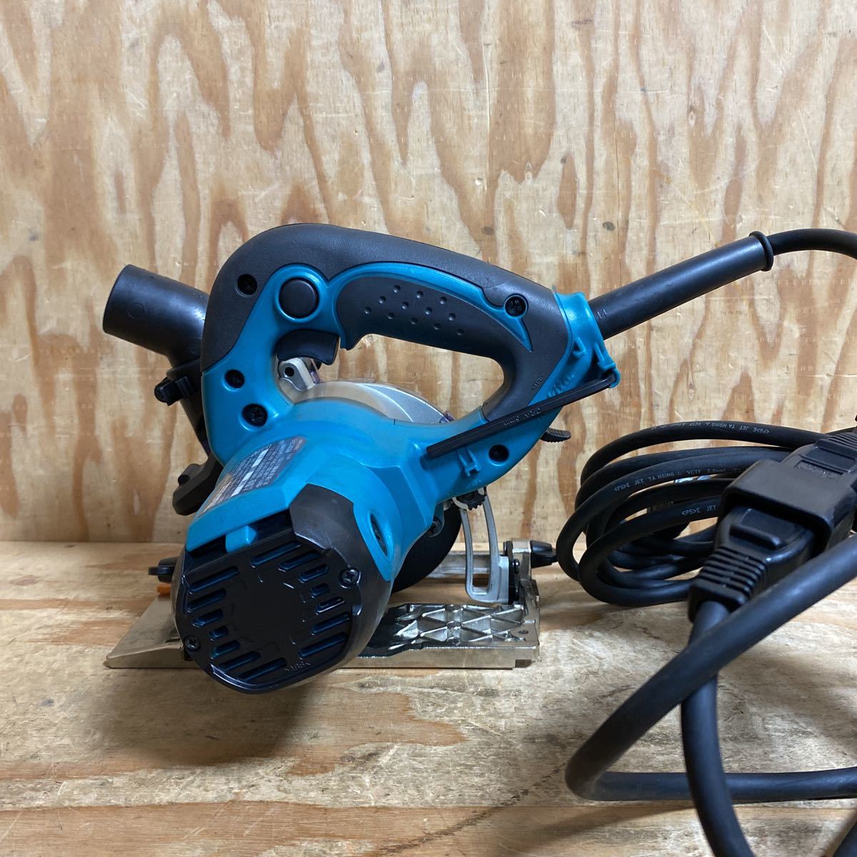 マキタ 100mm防じんマルノコ KS4000FX 防塵丸ノコ 軽量 マキタ 100mm防じんマルノコ KS4000FX 防塵丸ノコ 軽量