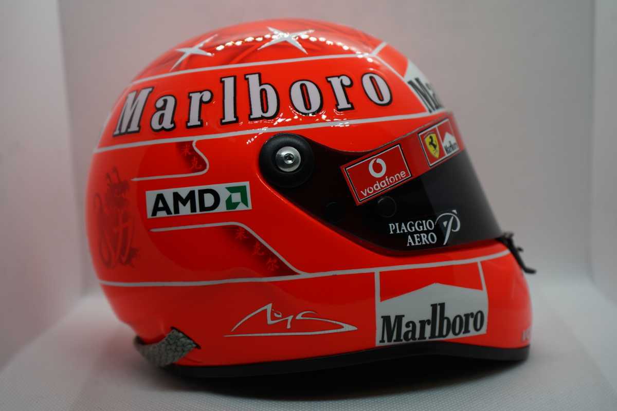 1/2ヘルメット ミハエル・シューマッハ スクーデリア・フェラーリF1