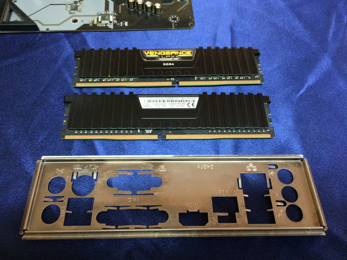 Intel core i5 8400 CPU メモリ16GB マザーボードセット 現状 ジャンク扱い 激安スタ！！_画像4
