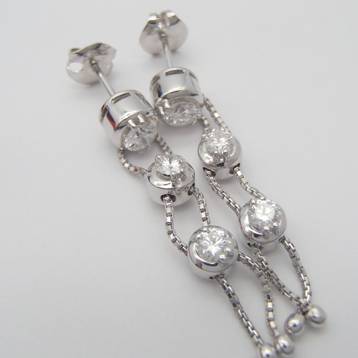 55%以上節約 美品 田崎真珠 タサキ K18WG ダイヤ計0.24ct 0.12