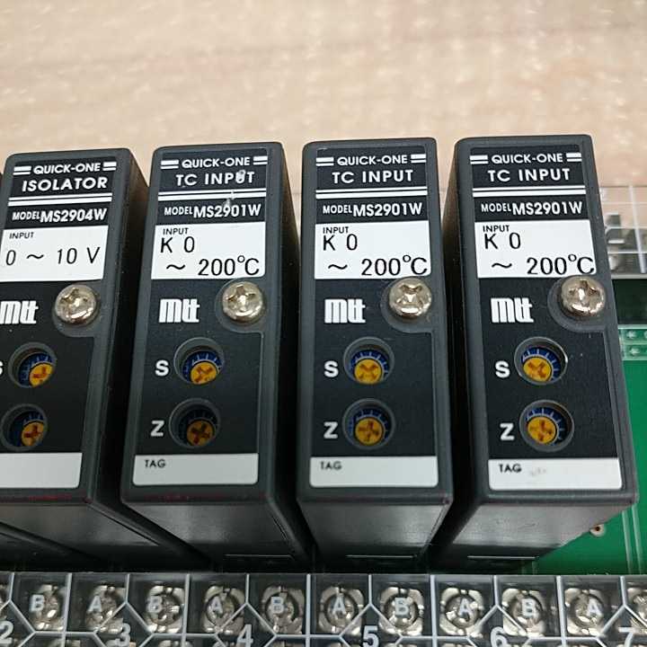 中古　QUICK-ONE　絶縁信号変換器　ISOLATOR MS2904W　TCINPUT MS2901W　管理番号A-529_画像3