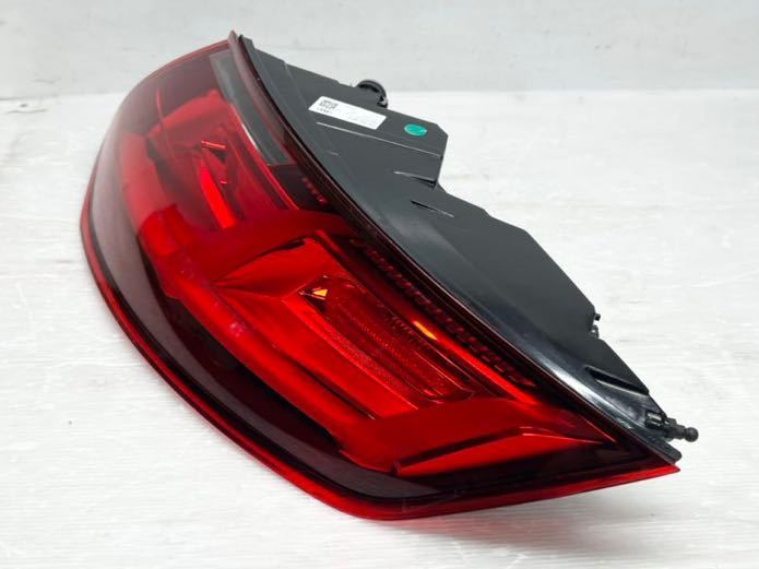 ★割れ無し 送料込★即決 アウディ TT 8S 純正 LED 右 テールランプ ライト 8S0945096E 03542010 Audi 送料無料 3138_画像3