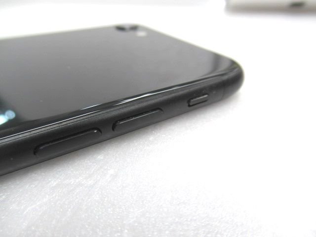 apple iphone SE2 第2世代 256GB MHGW3J/A K71221_画像5