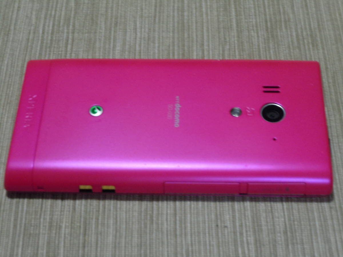 中古美品！■ドコモdocomo SONY Xperia acro HD SO-03D SAKURA(ピンク)■_画像2