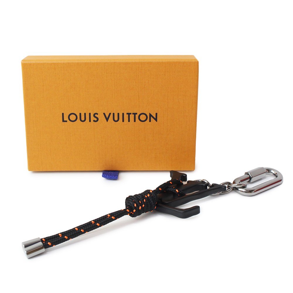 未使用 展示品)ルイ ヴィトン LOUIS VUITTON ポルトクレ LVシェイプ