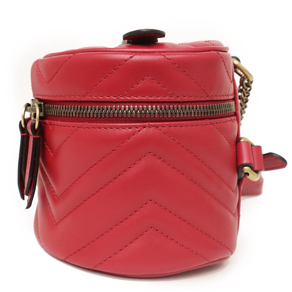 新品・未使用品)グッチ GUCCI キルティングレザー GGマーモント ミニ
