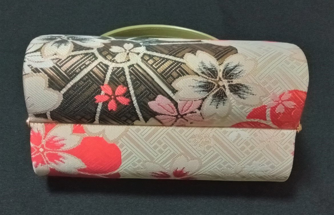 6814　振袖用 草履とバッグのセット フリーサイズ 「桜・菊/帯地」-_画像4