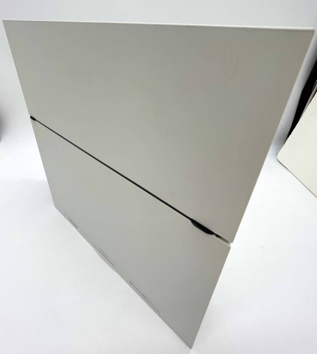 PlayStation 4 グレイシャー・ホワイト (CUH-1200AB02)【メーカー生産終了】【極美品】