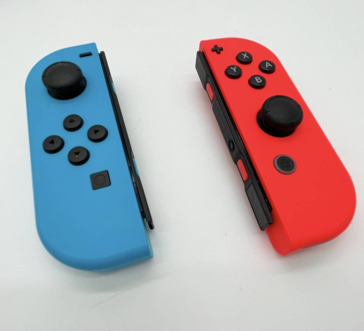 Nintendo Switch 本体 (ニンテンドースイッチ) 【Joy-Con (L) ネオンブルー/ (R) ネオンレッド】