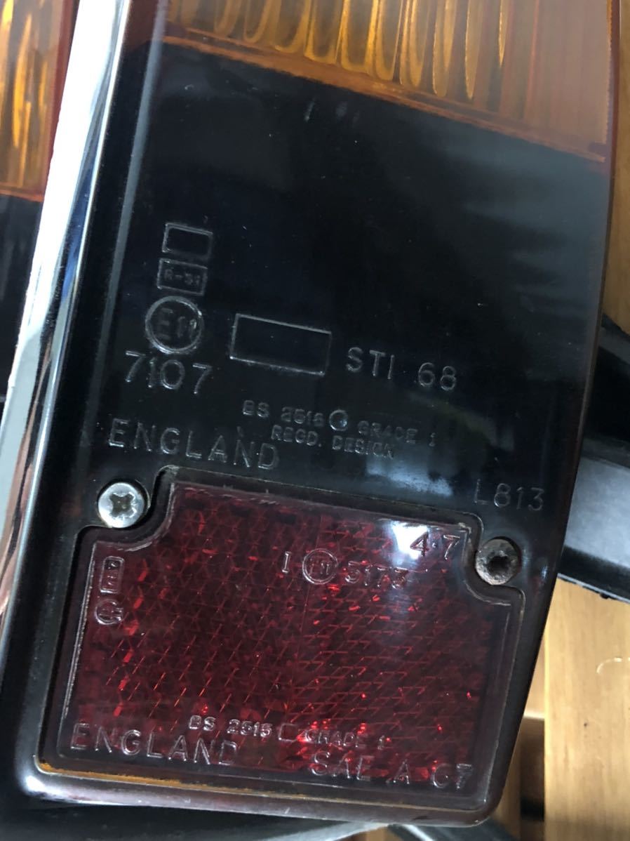 ローバーミニ mk2テール 2色テール クラシックミニ テールランプ ローバーミニ mk2テール 2色テール クラシックミニ テールランプ
