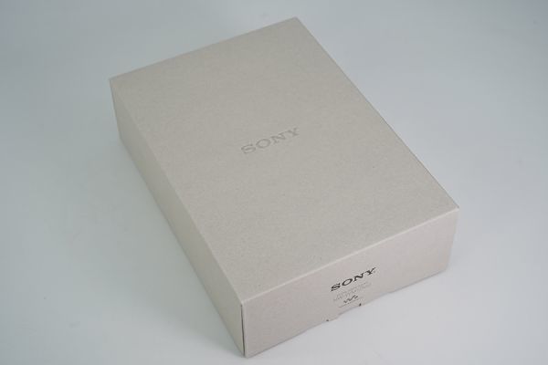 M8025【未使用新品】SONY ウォ-クマン NW-WM1ZM2 256GB_画像4