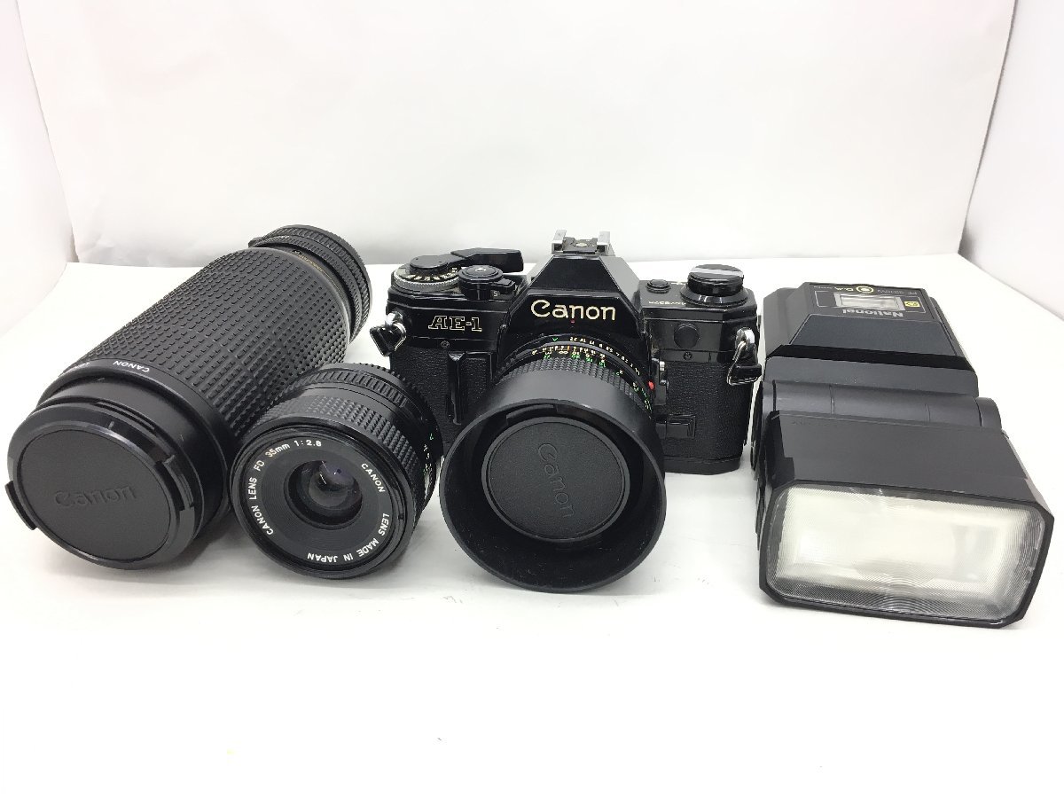 1円～ Canon AE-1/CANON ZOOM LENS FD 100-300mm 1:5.6 他 一眼レフカメラ レンズ フラッシュ まとめ ジャンク 中古【sw0804042】_画像1