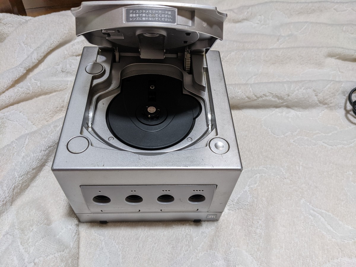 ゲームキューブ 任天堂 ソフト　コントローラー　スマブラdx　ダークルギア　箱有　マットコントローラーセット　メモリーカード251