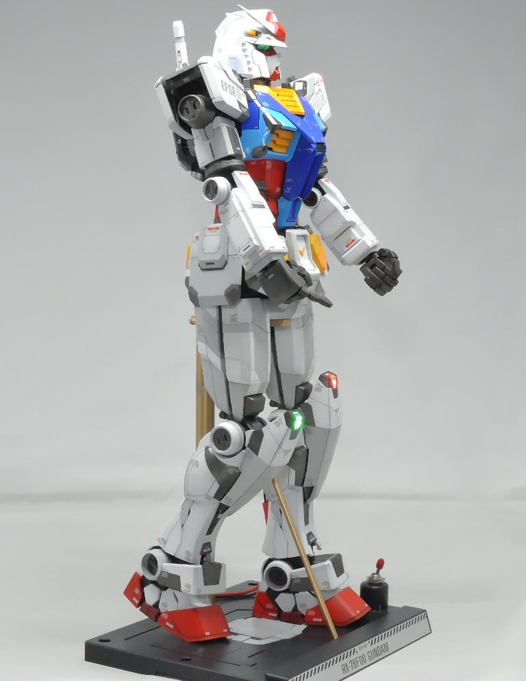 GUNDAM FACTORY YOKOHAMA 1/48 RX-78F00 ガンダム 改修塗装済完成品