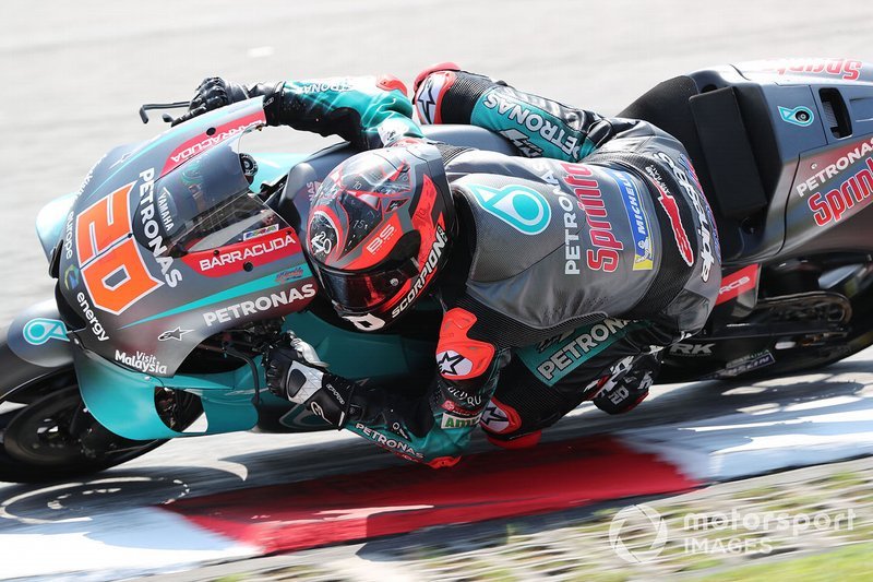 【PETRONAS YAMAHA SRT】MotoGP 公式 ポロシャツ【M】（検：20 クアルタラロ 46 ロッシ 04 ドヴィツィオーゾ　ペトロナス・ヤマハ）_画像9