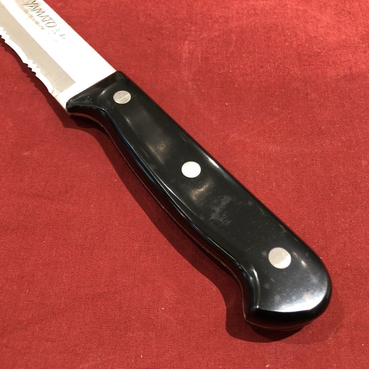 在庫処分　セット関の刃物カービングナイフとパン切り包丁　YAMATO