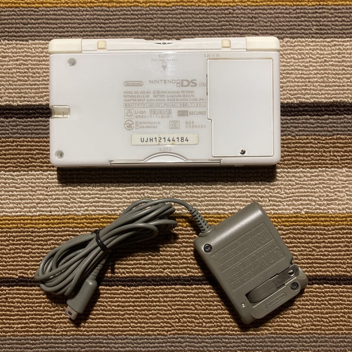Nintendo DS Lite 本体2台＋ソフト5本＋充電器１個＋取説 まとめ売り