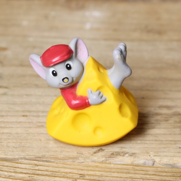 ビアンカの大冒険 The Rescuers バーナード フィギュア チーズ ディズニー 当店限定販売 ビアンカの大冒険 The Rescuers バーナード フィギュア チーズ ディズニー 当店限定販売