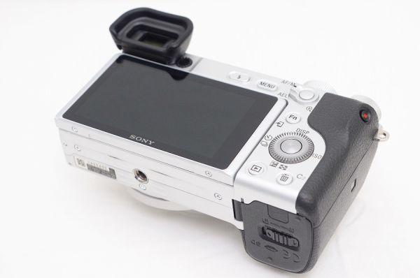 ☆極上美品☆ Sony ソニー α6400 ダブルズームレンズキット 元箱 付属品 ILCE-66400Y Shot数 僅か 3,500枚前後! ♯♯22081305_画像7