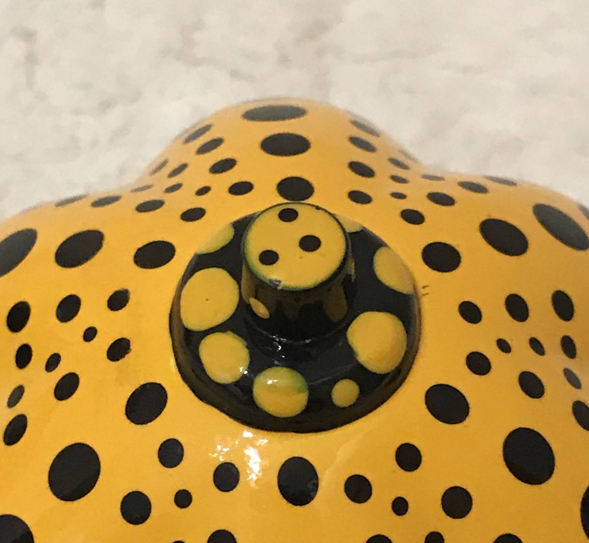 草間彌生 YAYOI KUSAMA PUMPKIN ペーパーウエイト-