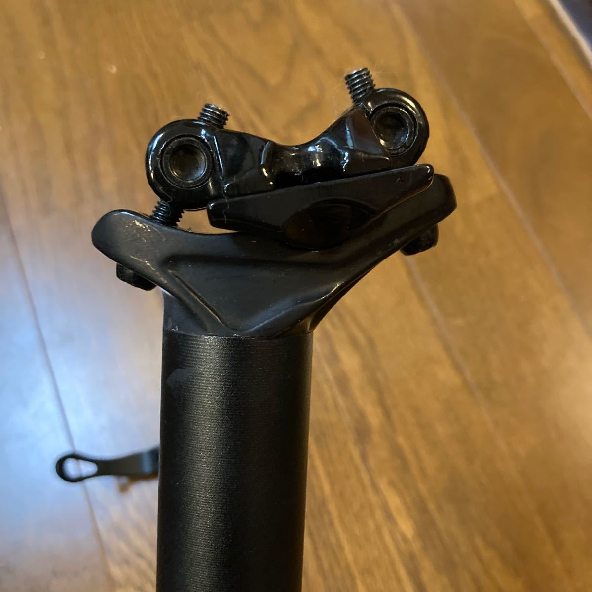 ドロッパーシートポスト X-FUSION φ27.2× 420mm、80mm-