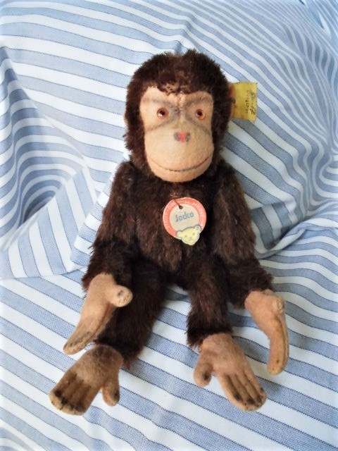 注目ブランド シュタイフ Jocko Chimpanzee チンパンジーのジョコ 猿