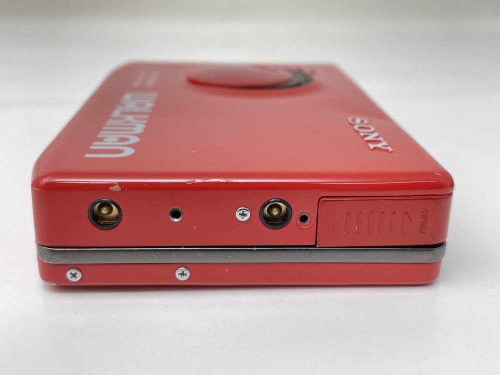SONY カセットウォークマン WM-600 ジャンク品 赤