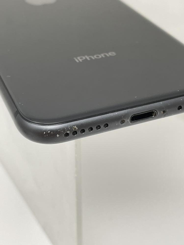 130【ジャンク品】 iPhone8 64GB au版SIMロック解除 SIMフリー スペースグレイ バッテリー81% /060_画像5