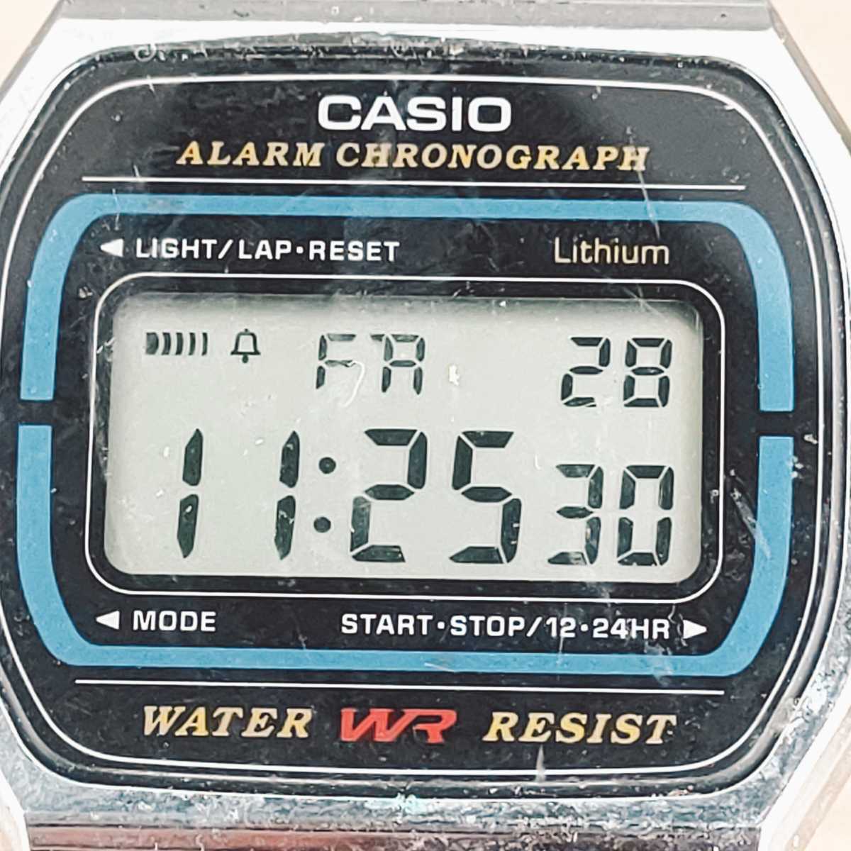 【動作品】カシオ CASIOA 　WATER　WR　RESIST　ALARM　CHRONOGRAPH　デジタル腕時計 腕時計 164W 593 時計 ヴィンテージ メンズ_画像2