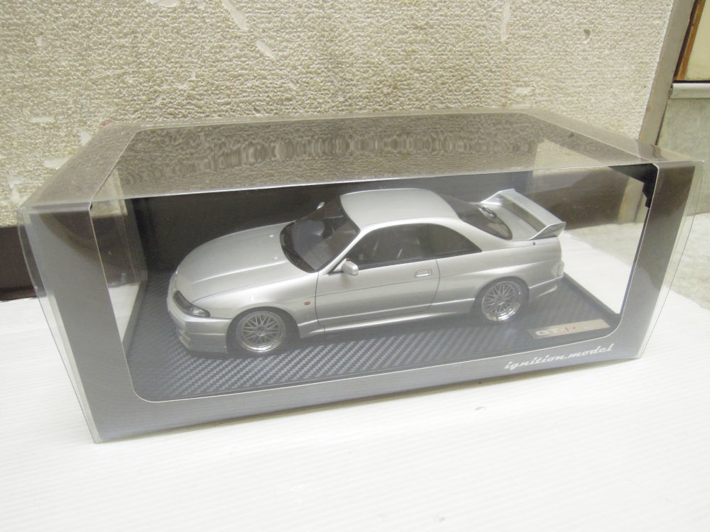 2524) 箱開封のみ 1/18 1311 IG-MODEL イグニッションモデル 日産