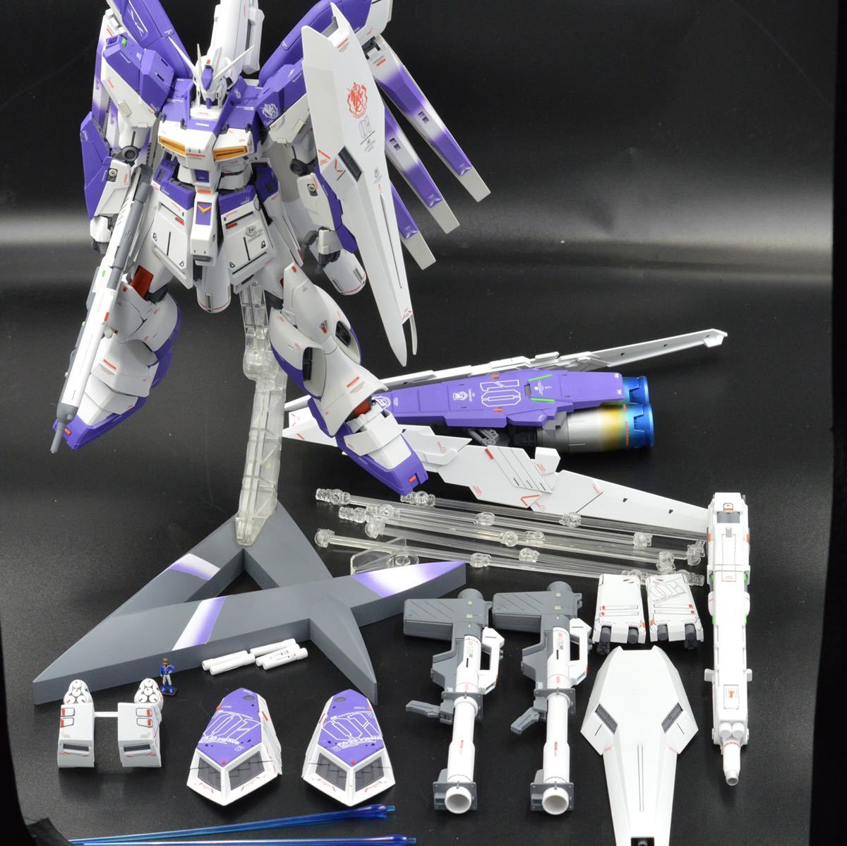 MG Hi-νガンダム H.W.S.+ハイメガランチャー 完成品 MG Hi-νガンダム H.W.S.+ハイメガランチャー 完成品